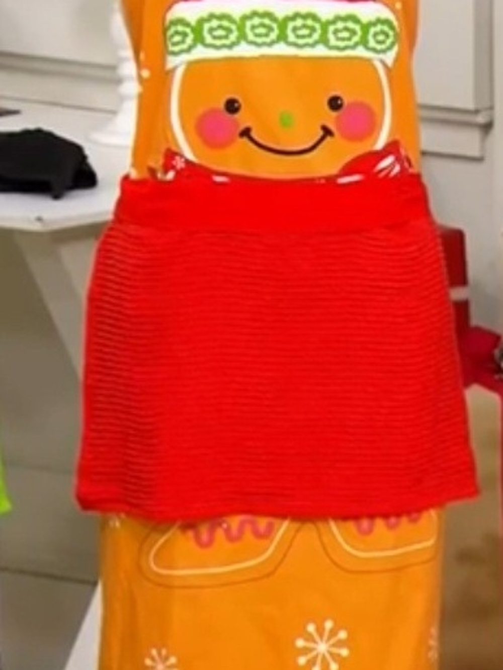 Temp-Tations Holiday Apron With Removable Towel. Red, Orange, Green. New